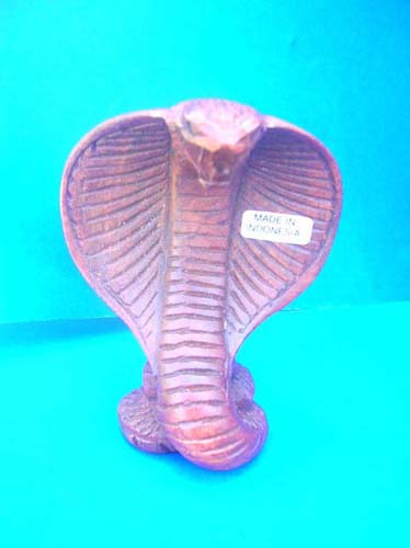  cobra wood carving