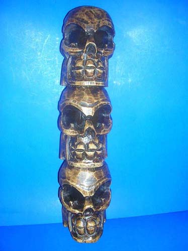  triple skull carving