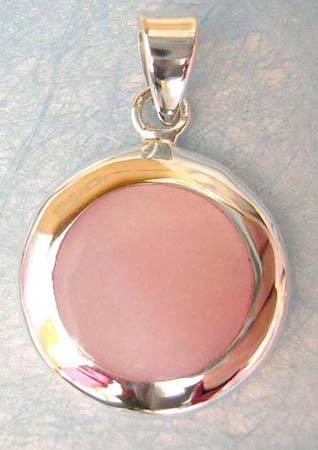 sterling silver pendant embeded round white/pink mother of pearl seashell
