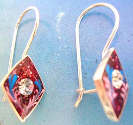  clip-in sterling silver enamel earring diamond shape