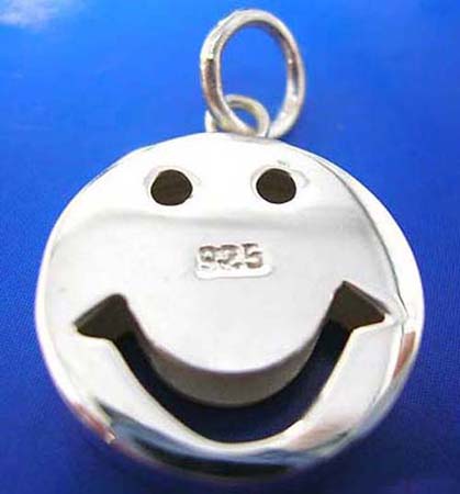  happy face with cut-out eye hole and mouth thai silver pendant sterling 925